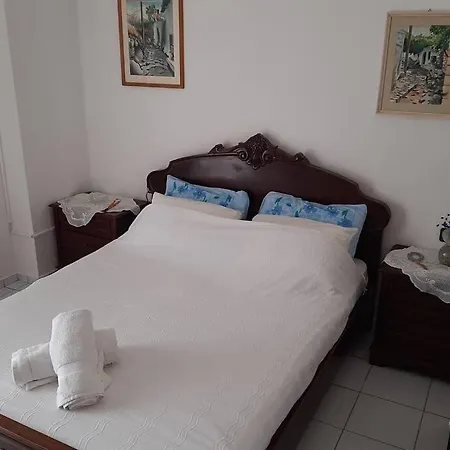 Sea Front Apartment Agios Nikolaos (Crete)