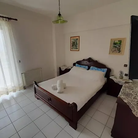 Sea Front Apartment Agios Nikolaos (Crete)